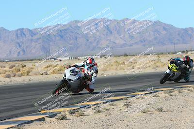 media/Jan-10-2025-CVMA Friday Practice (Fri) [[489e0da257]]/Group 4 and Trackday/Session 2 (Turn 4 Inside)/